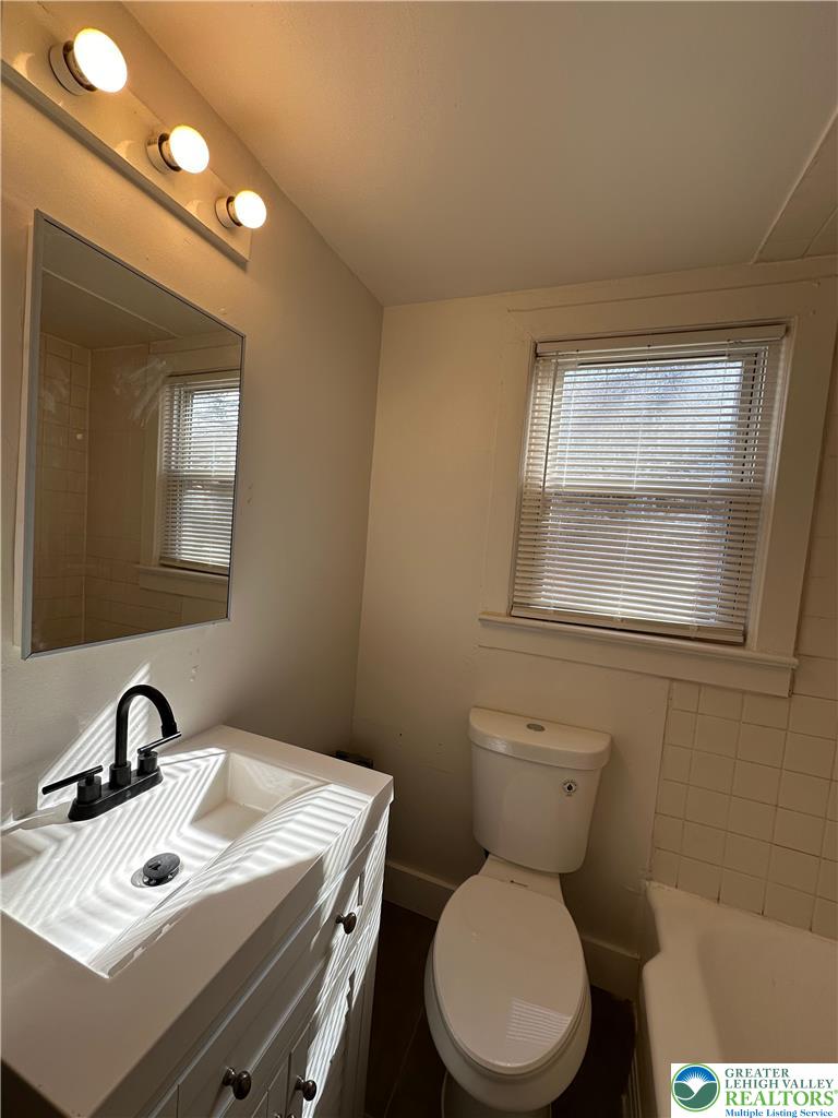 616 Valley Street Easton, PA 18042 - Photo 15 of 34