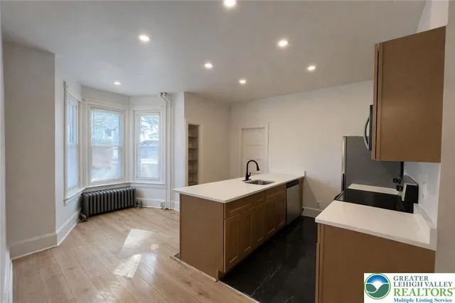 $425,000 | 616 Valley Street, Easton, PA 18042