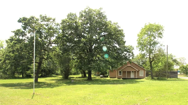 $139,000 | 592 Burr Road, Madisonville, TX 77864