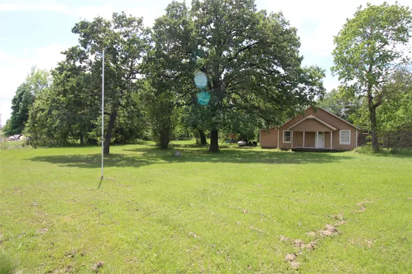 $139,000 | 592 Burr Road, Madisonville, TX 77864