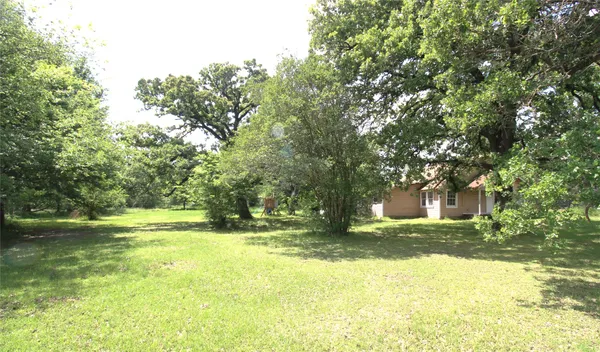 $139,000 | 592 Burr Road, Madisonville, TX 77864