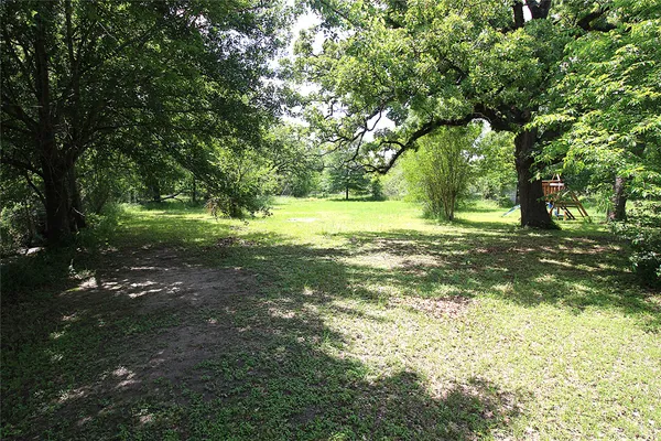 $139,000 | 592 Burr Road, Madisonville, TX 77864
