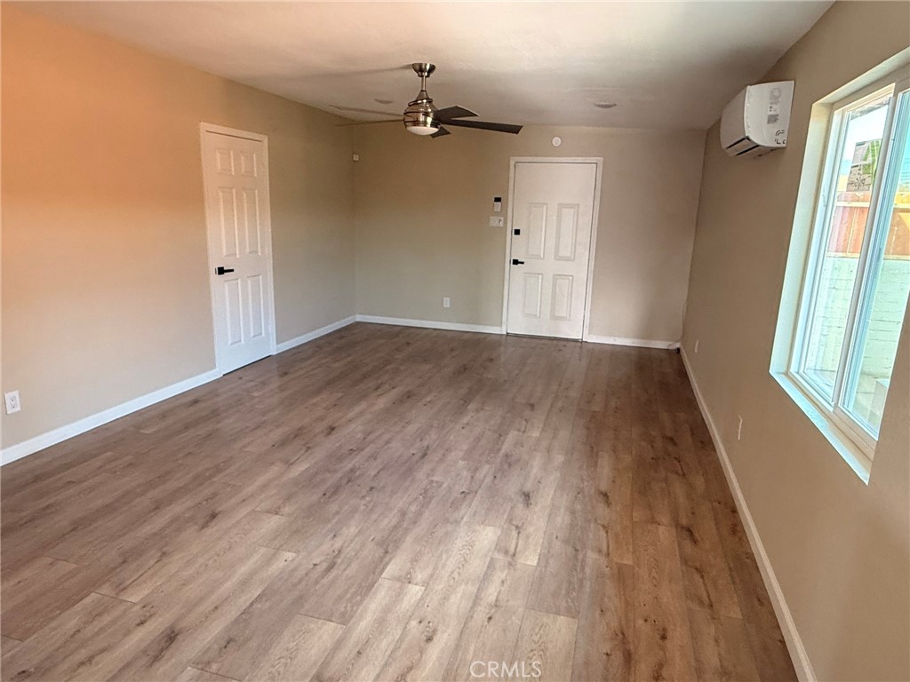 472 Mill Street Colton, CA 92324 - Photo 4 of 24