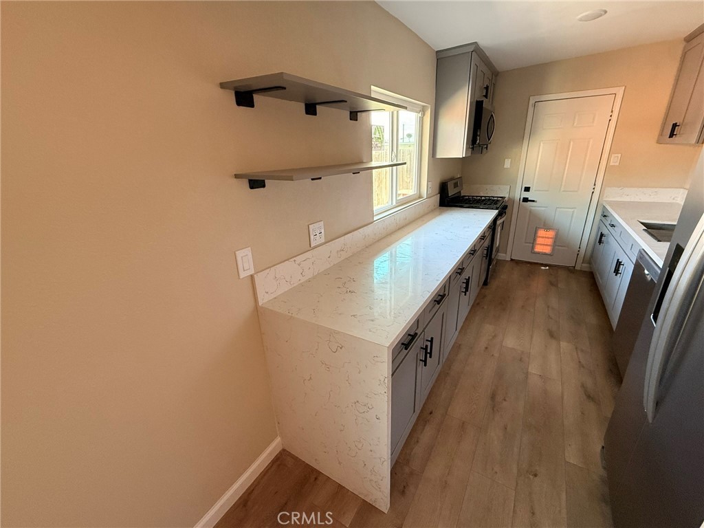 472 Mill Street Colton, CA 92324 - Photo 8 of 24