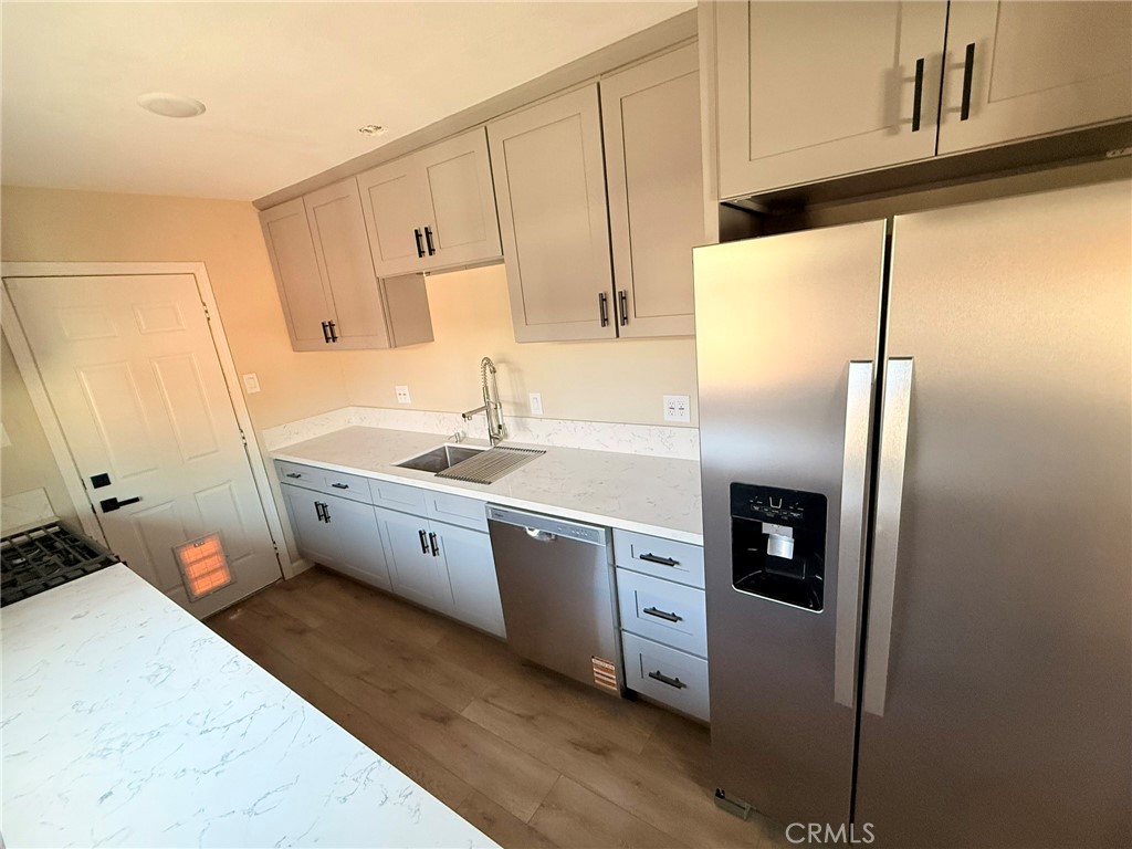 472 Mill Street Colton, CA 92324 - Photo 9 of 24