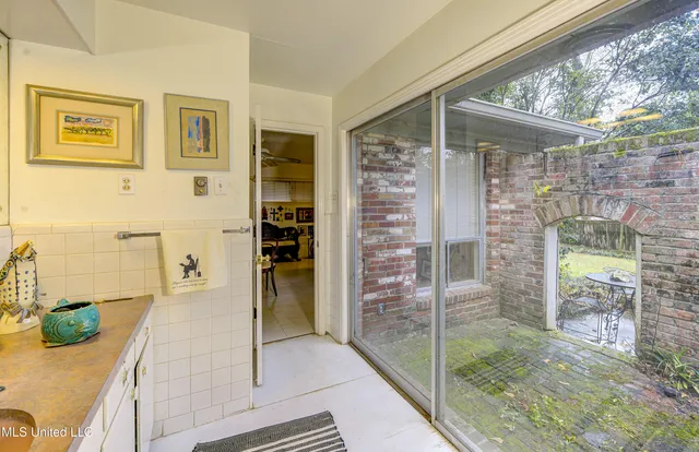 $195,000 | 1735 Hillview Drive, Jackson, MS 39211