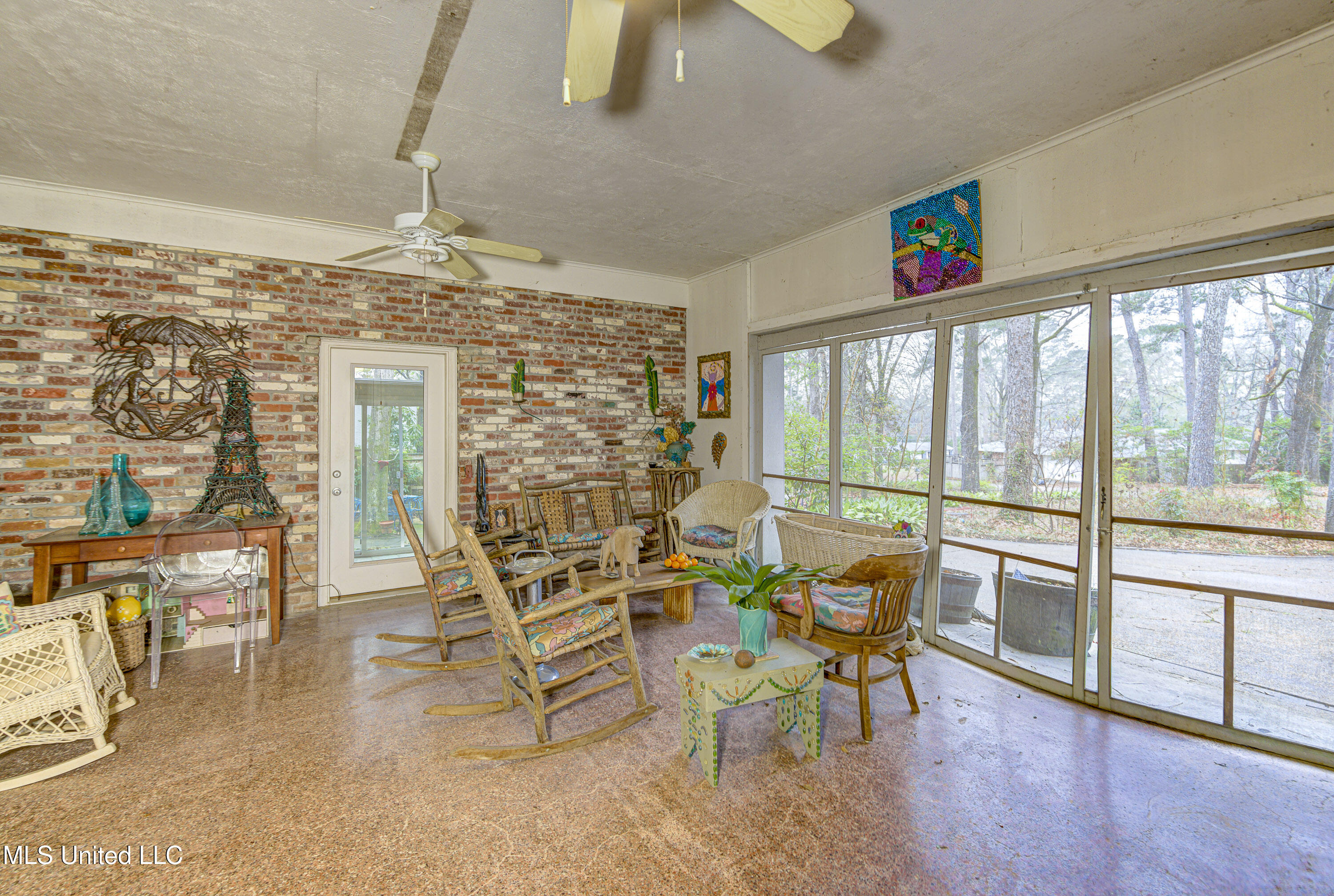 1735 Hillview Drive Jackson, MS 39211 - Photo 43 of 44 Two-Car Garage 1