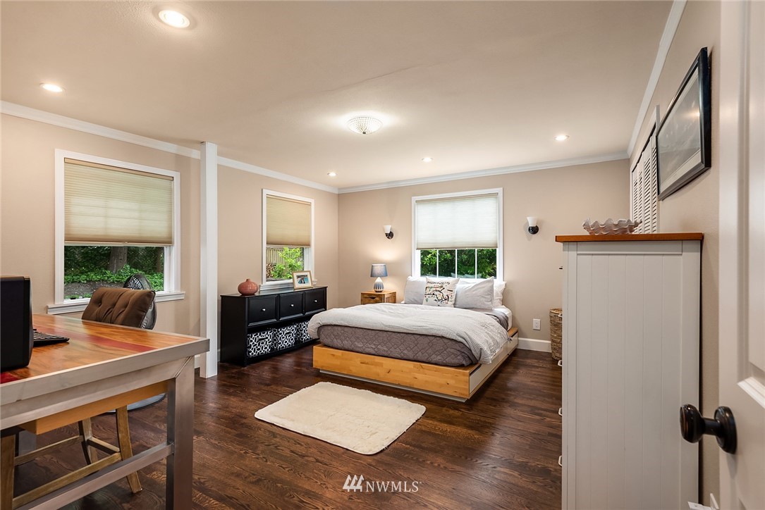 9309 Northeast 191st Street Bothell, WA 98011 - Photo 16 of 25 Gallery Image 16