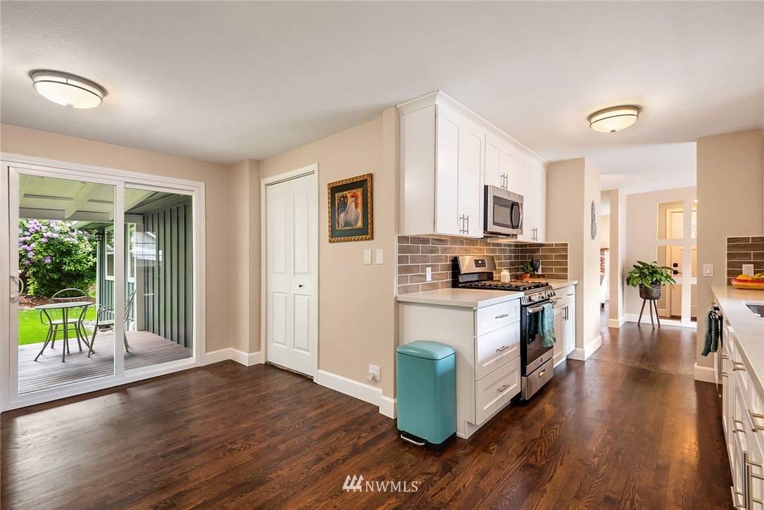 9309 Northeast 191st Street Bothell, WA 98011 - Photo 7 of 25 Gallery Image 7