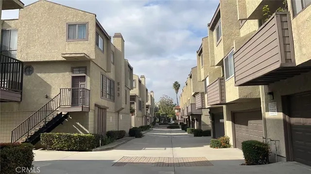 $699,000 | 527 South Orange Avenue, Unit B, Monterey Park, CA 91755