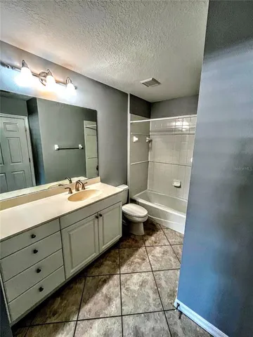 $2,150 | 5691 Key Largo Court, Unit 5691, Bradenton, FL 34203