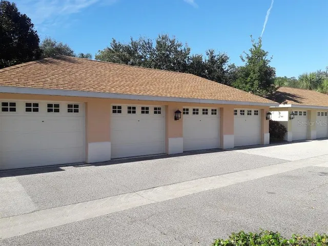 $2,150 | 5691 Key Largo Court, Unit 5691, Bradenton, FL 34203