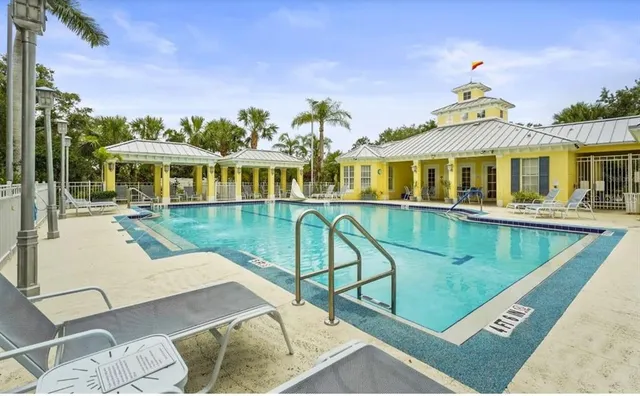 $2,150 | 5691 Key Largo Court, Unit 5691, Bradenton, FL 34203