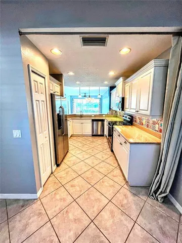 $2,150 | 5691 Key Largo Court, Unit 5691, Bradenton, FL 34203