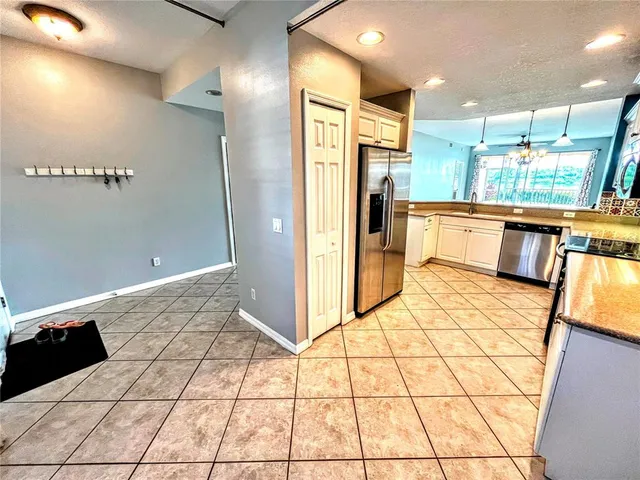 $2,150 | 5691 Key Largo Court, Unit 5691, Bradenton, FL 34203