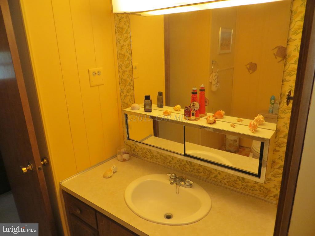 13216 Nantucket Road Ocean City, MD 21842 - Photo 28 of 39 Gallery Image 28