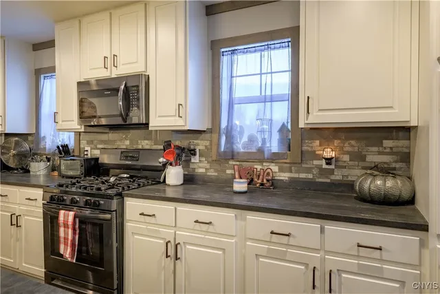 $289,900 | 51 Pangborn Road, Hastings, NY 13036