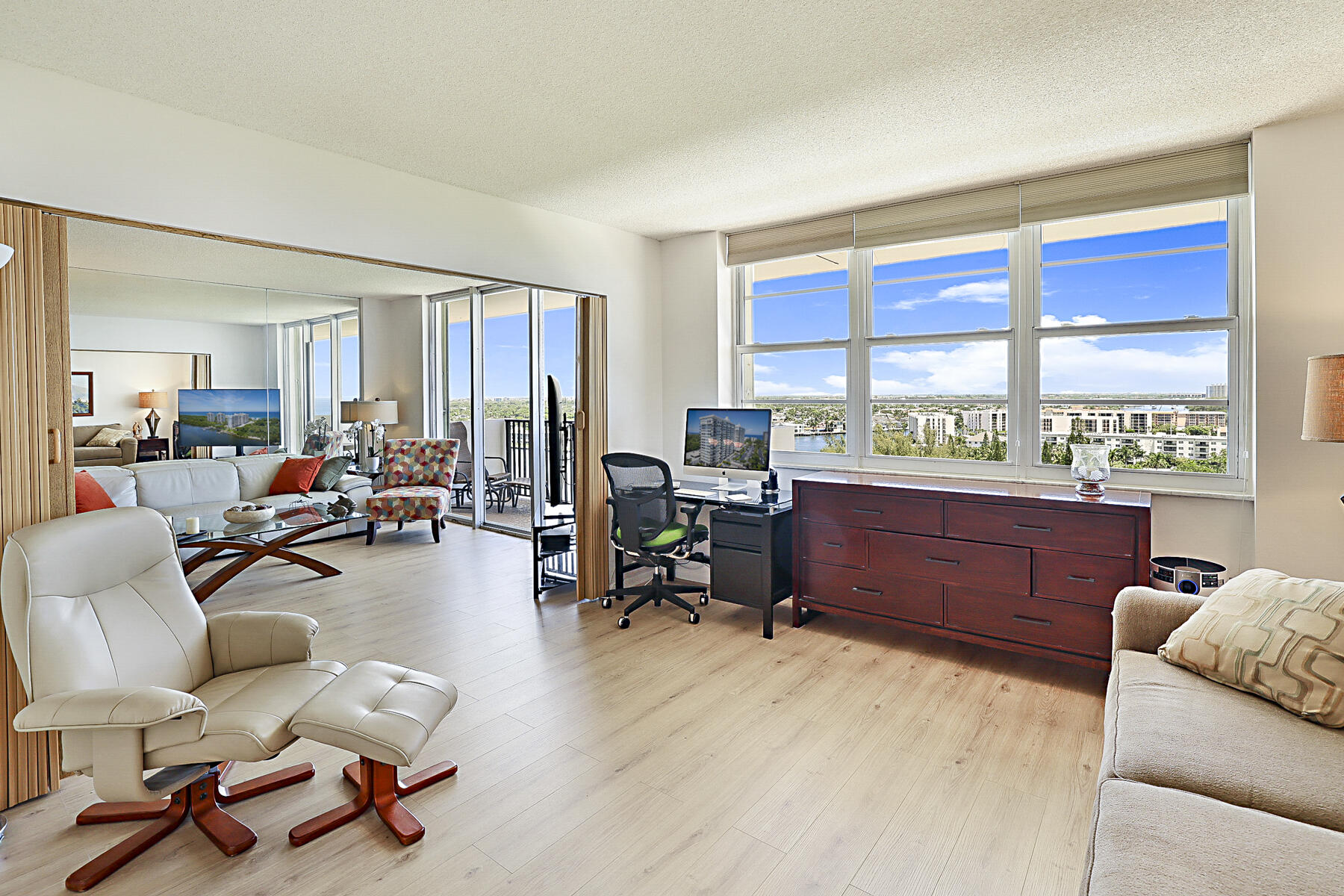 2121 North Ocean Boulevard, Unit 1506W Boca Raton, FL 33431 - Photo 12 of 58 Guest room/Den