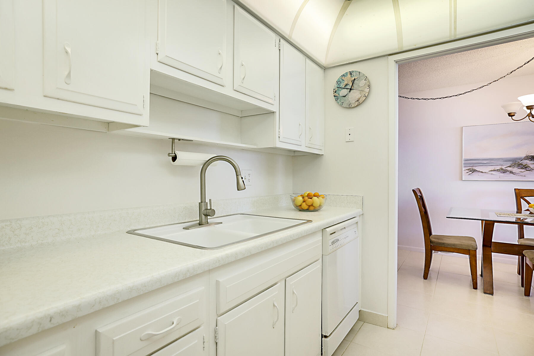 2121 North Ocean Boulevard, Unit 1506W Boca Raton, FL 33431 - Photo 21 of 58 Kitchen