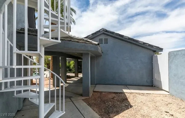 $1,300,000 | 6520 Turtle Hill Road, Las Vegas, NV 89110