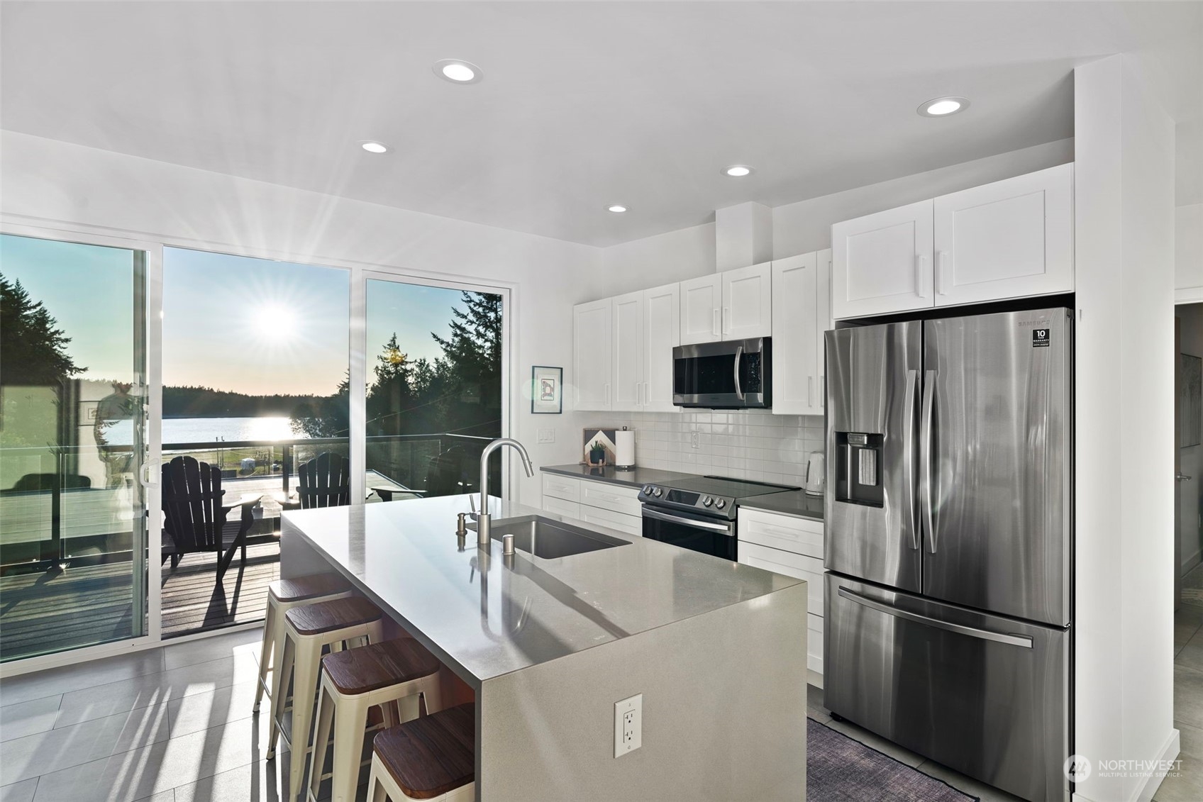 900 Fort Gate Road Nordland, WA 98358 - Photo 7 of 40 Gallery Image 7