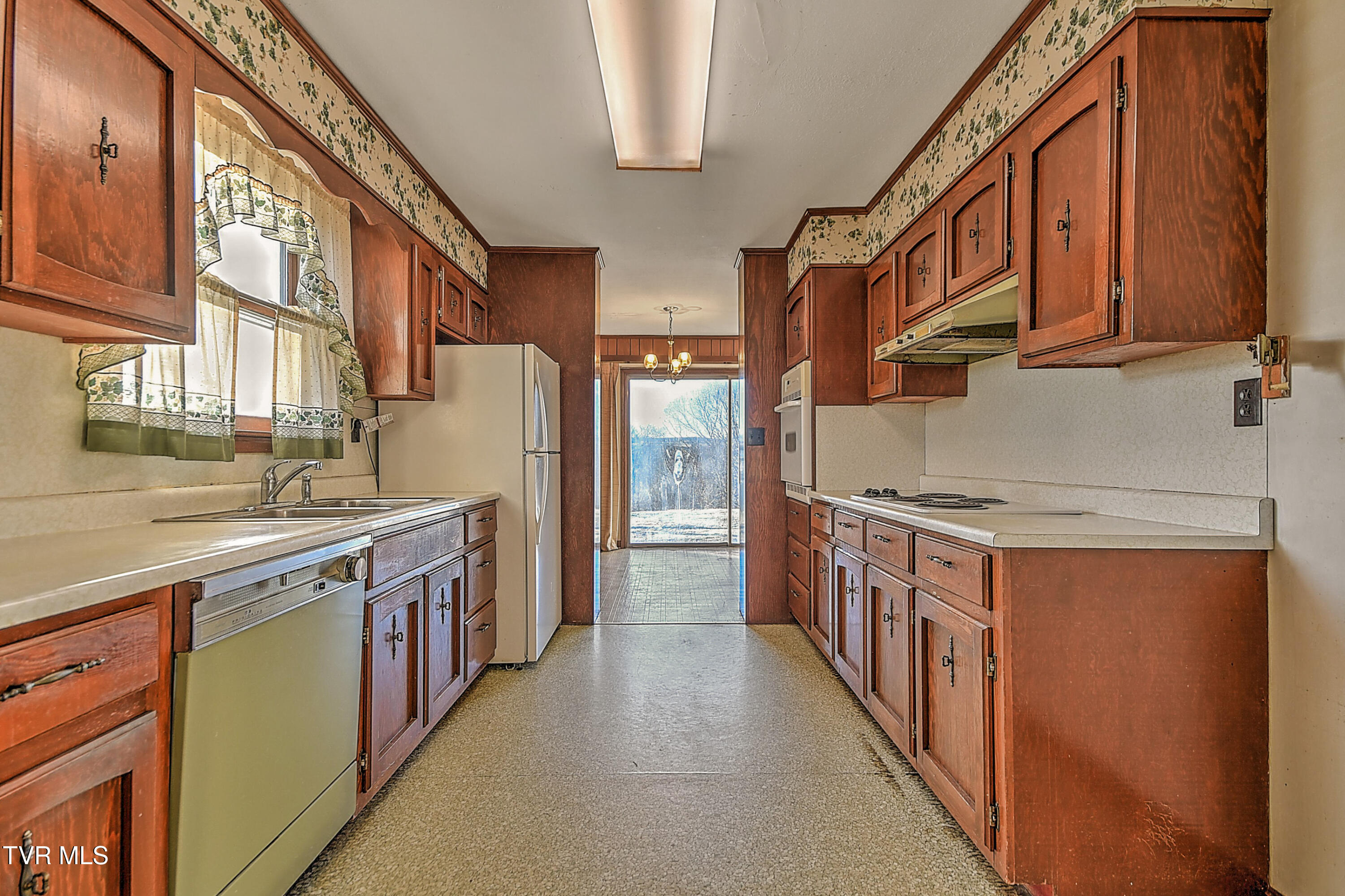 461 Kincheloe Road Fall Branch, TN 37656 - Photo 46 of 66 461 Kincheloe Rd GC-15