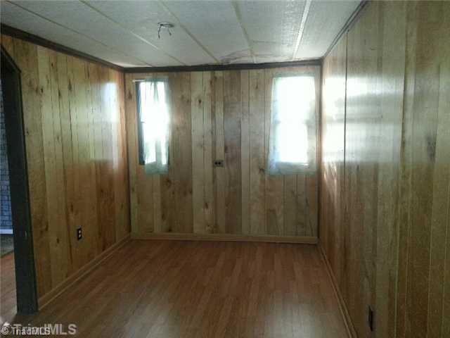 1406 County Line Road Reidsville, NC 27320 - Photo 4 of 15 Dining Room.