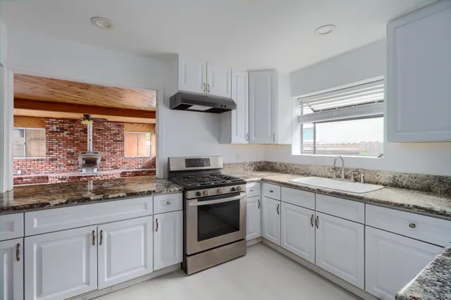 $2,500 | 723 Helen Way, Woodland, CA 95776