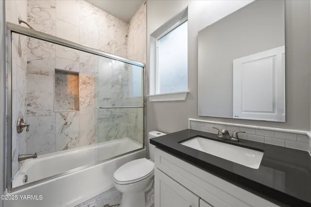 $679,500 | 1106 Heritage Hills Lane, Selah, WA 98942