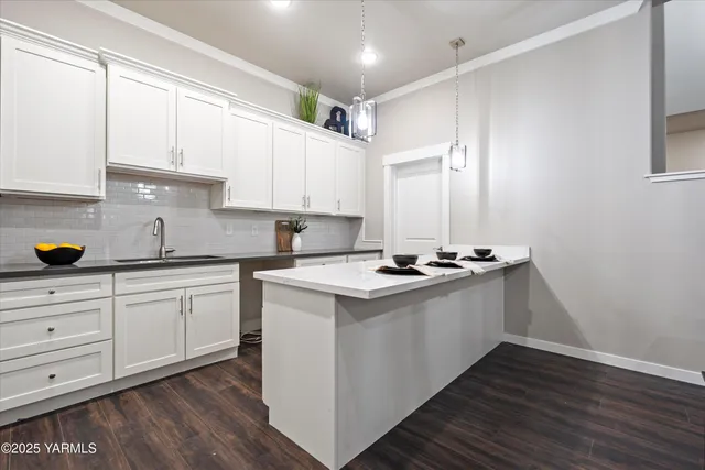 $679,500 | 1106 Heritage Hills Lane, Selah, WA 98942