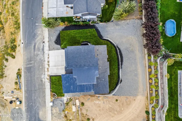 $679,500 | 1106 Heritage Hills Lane, Selah, WA 98942