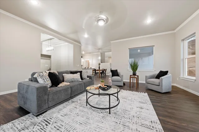 $679,500 | 1106 Heritage Hills Lane, Selah, WA 98942