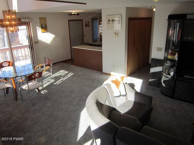 124 Laurel Road Lackawaxen, PA 18435 - Photo 13 of 42 15 LIVING ROOM IMG_5710