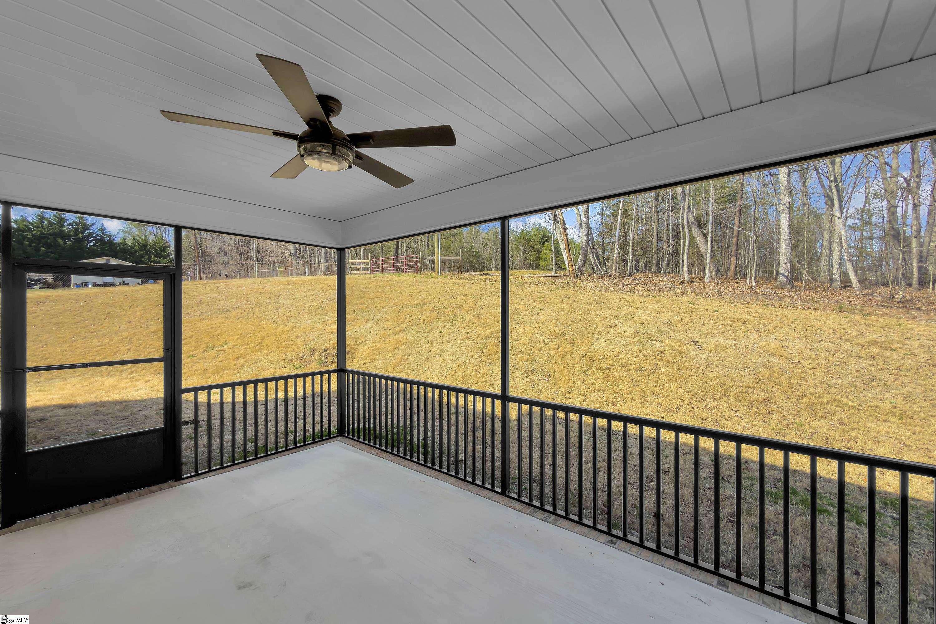 19 Arrowhead Road Greenville, SC 29609 - Photo 33 of 40 Gallery Image 33
