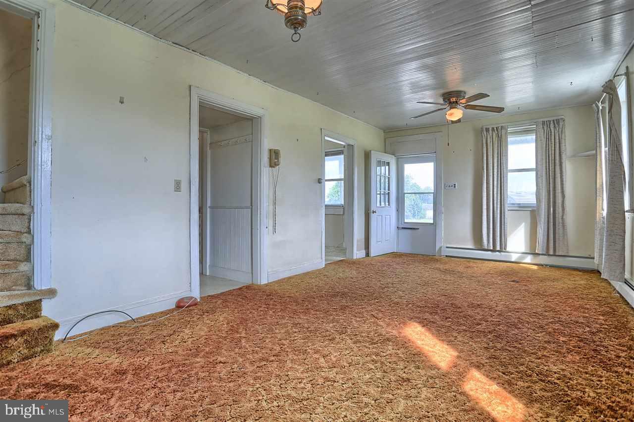 1976 Stoverstown Road, Unit 1 Spring Grove, PA 17362 - Photo 6 of 36