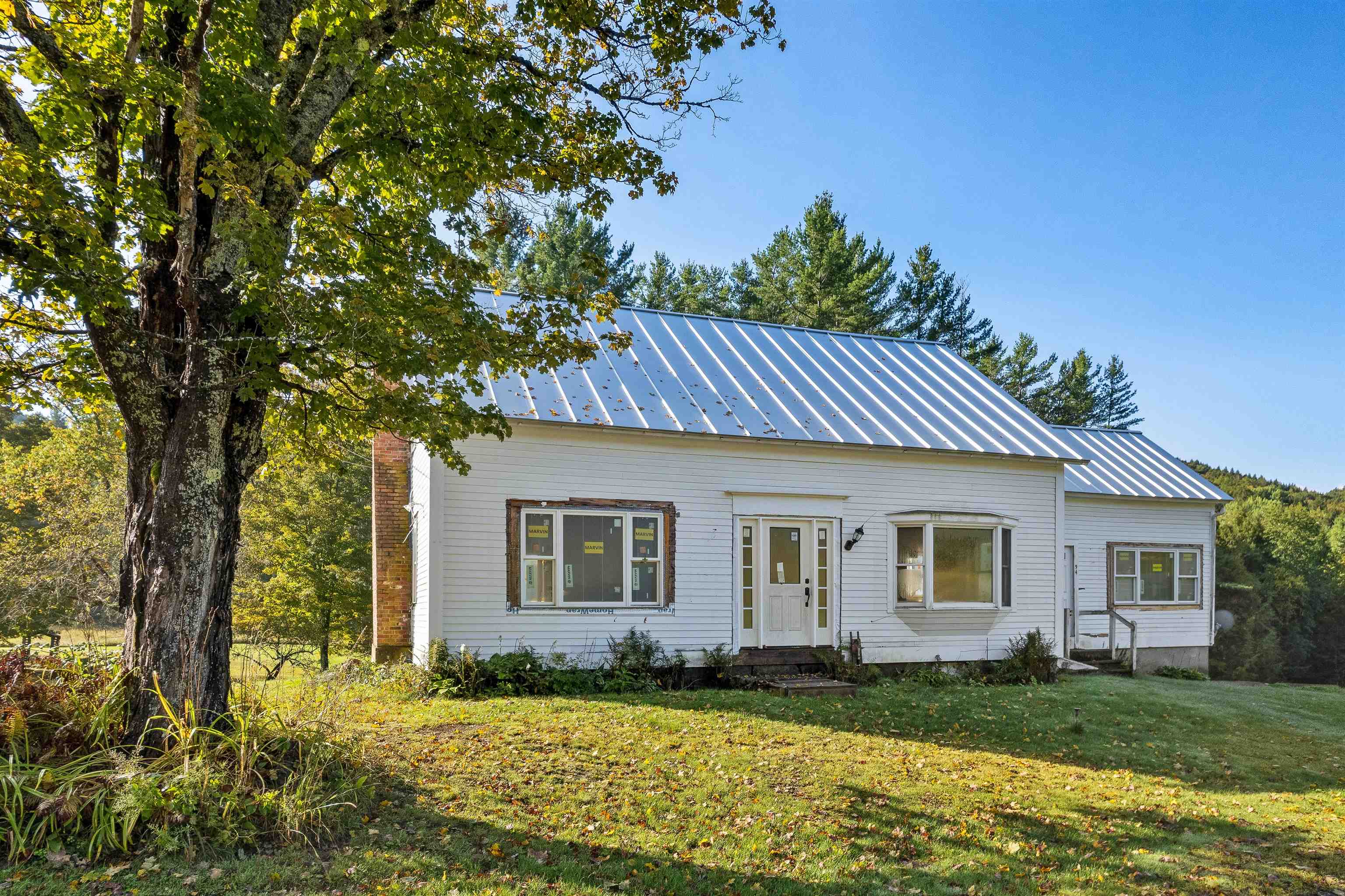 94 Foundry Road Tunbridge, VT 05077 - Photo 1 of 30 Gallery Image 1