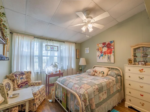 $325,000 | 23560 Northeast 154th Place Road, Salt Springs, FL 32134