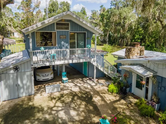 $325,000 | 23560 Northeast 154th Place Road, Salt Springs, FL 32134
