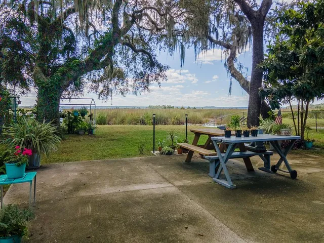 $325,000 | 23560 Northeast 154th Place Road, Salt Springs, FL 32134