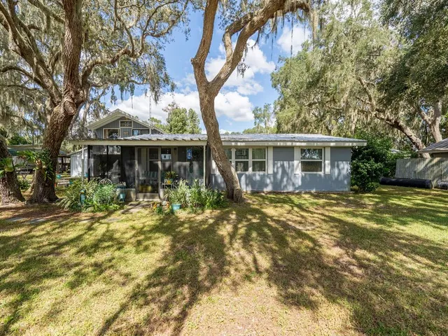 $325,000 | 23560 Northeast 154th Place Road, Salt Springs, FL 32134