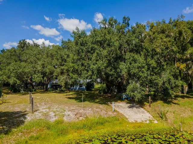 $325,000 | 23560 Northeast 154th Place Road, Salt Springs, FL 32134