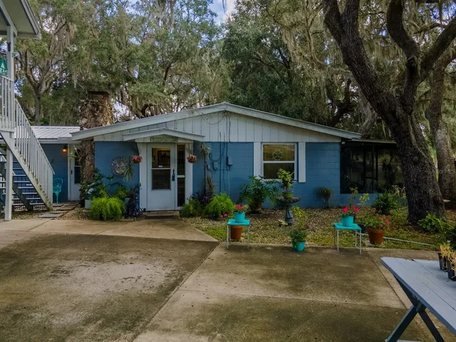$325,000 | 23560 Northeast 154th Place Road, Salt Springs, FL 32134
