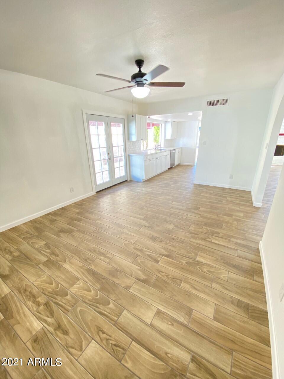 5327 West Mountain View Road Glendale, AZ 85302 - Photo 7 of 33 thumbnail_image5 (1)