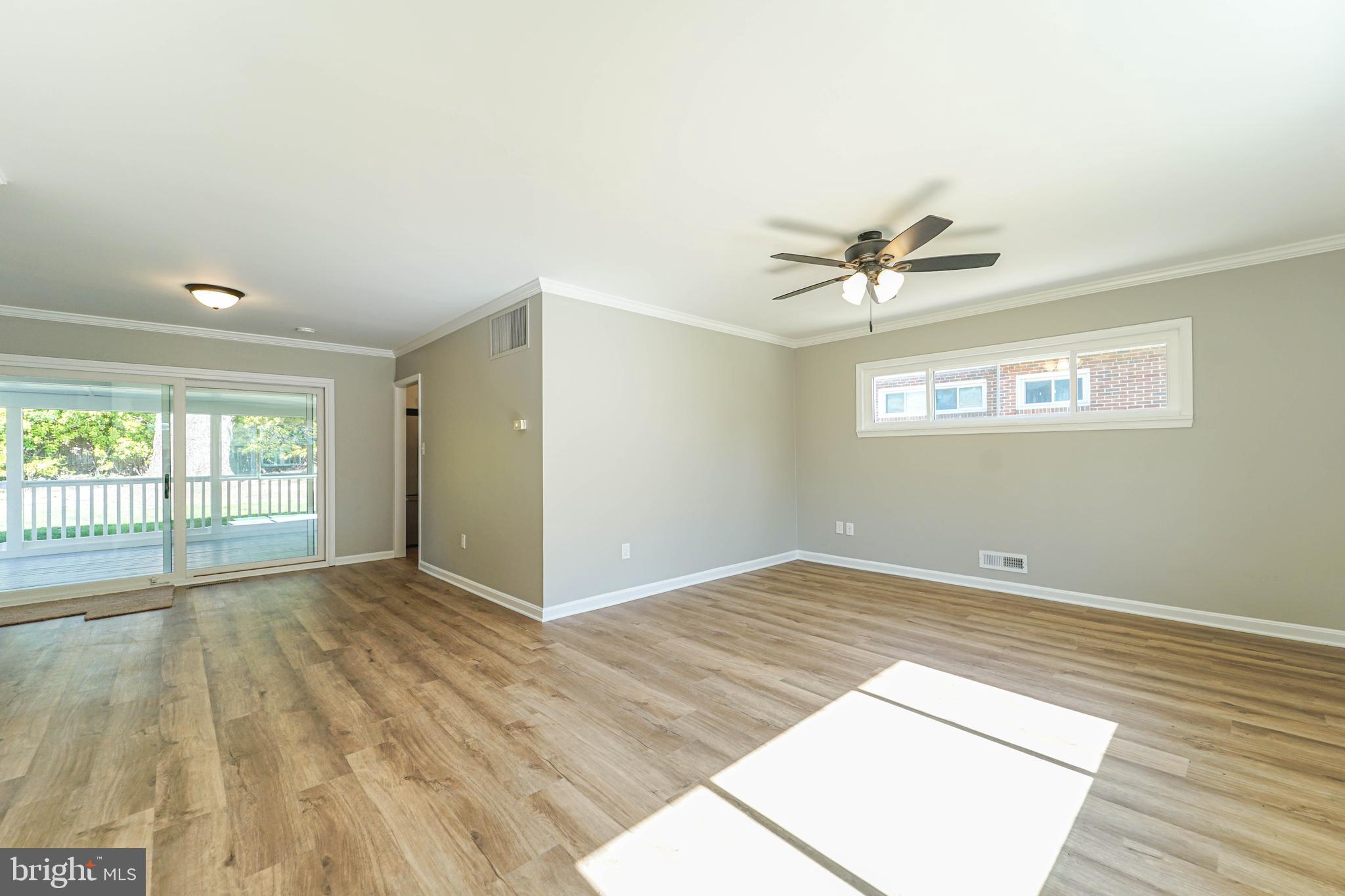 5916 Robindale Road Baltimore, MD 21228 - Photo 11 of 35