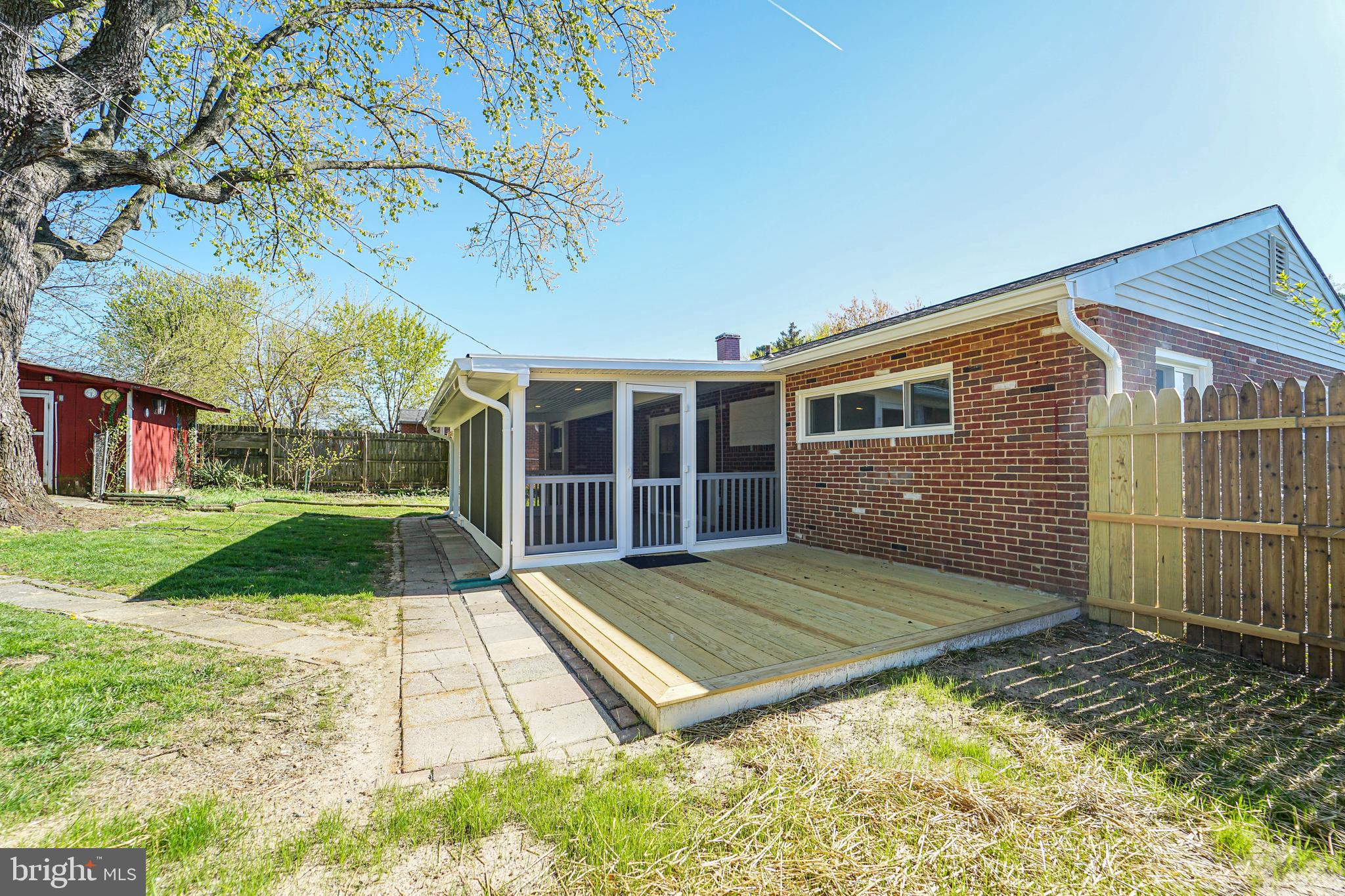 5916 Robindale Road Baltimore, MD 21228 - Photo 10 of 35