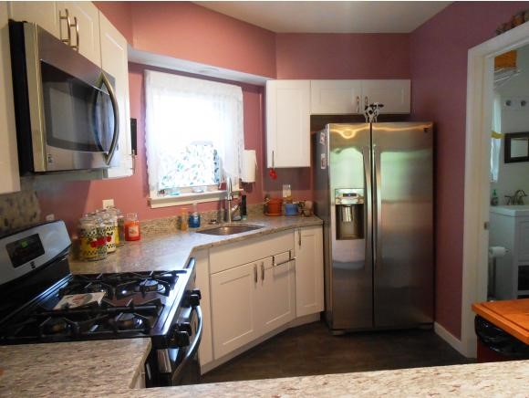40 Wolf Road, Unit 21 Lebanon, NH 03766 - Photo 3 of 14 Gallery Image 3
