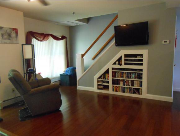 40 Wolf Road, Unit 21 Lebanon, NH 03766 - Photo 6 of 14 Gallery Image 6