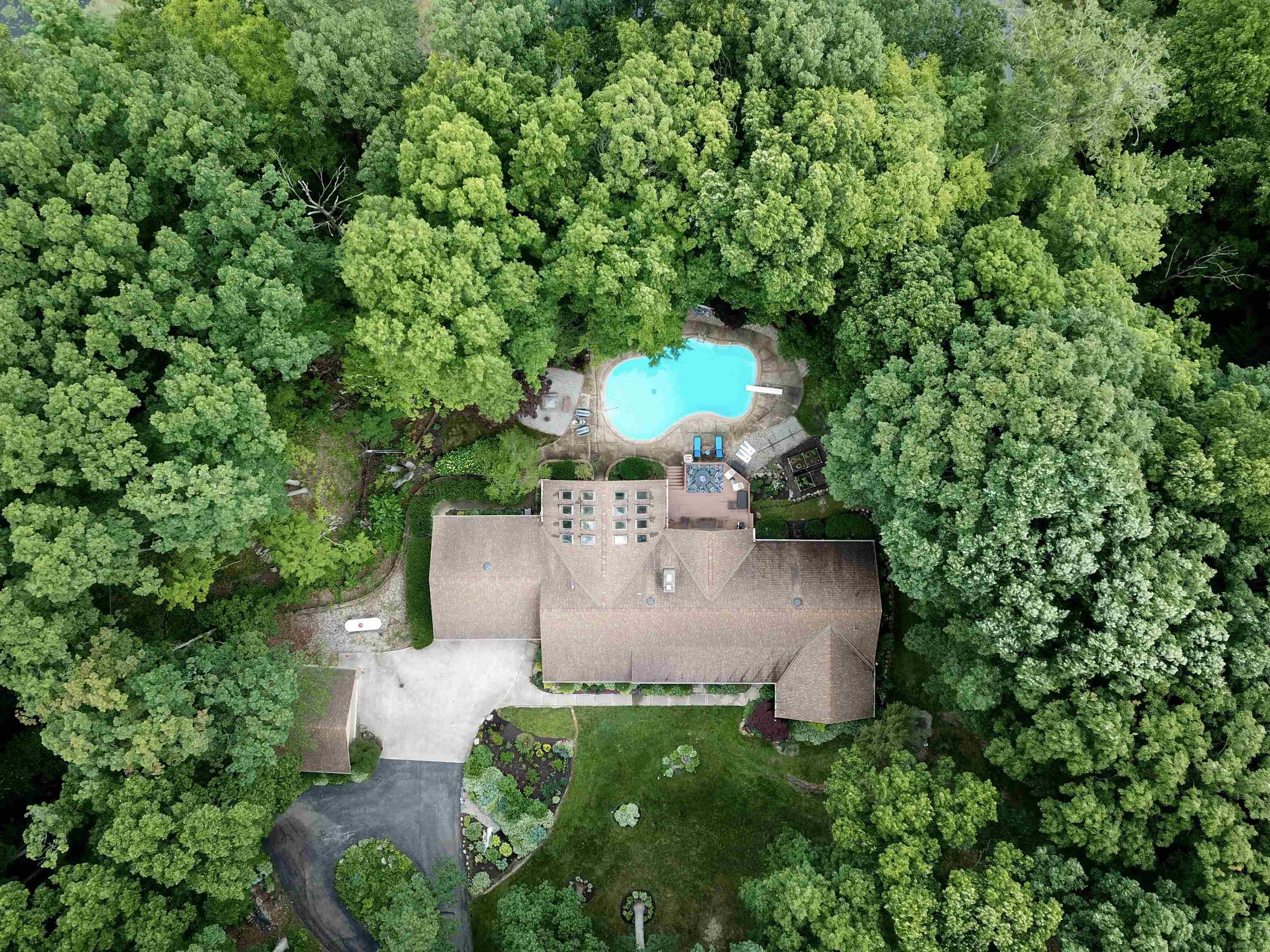 14336 Lake Road Fort Wayne, IN 46845 - Photo 2 of 36