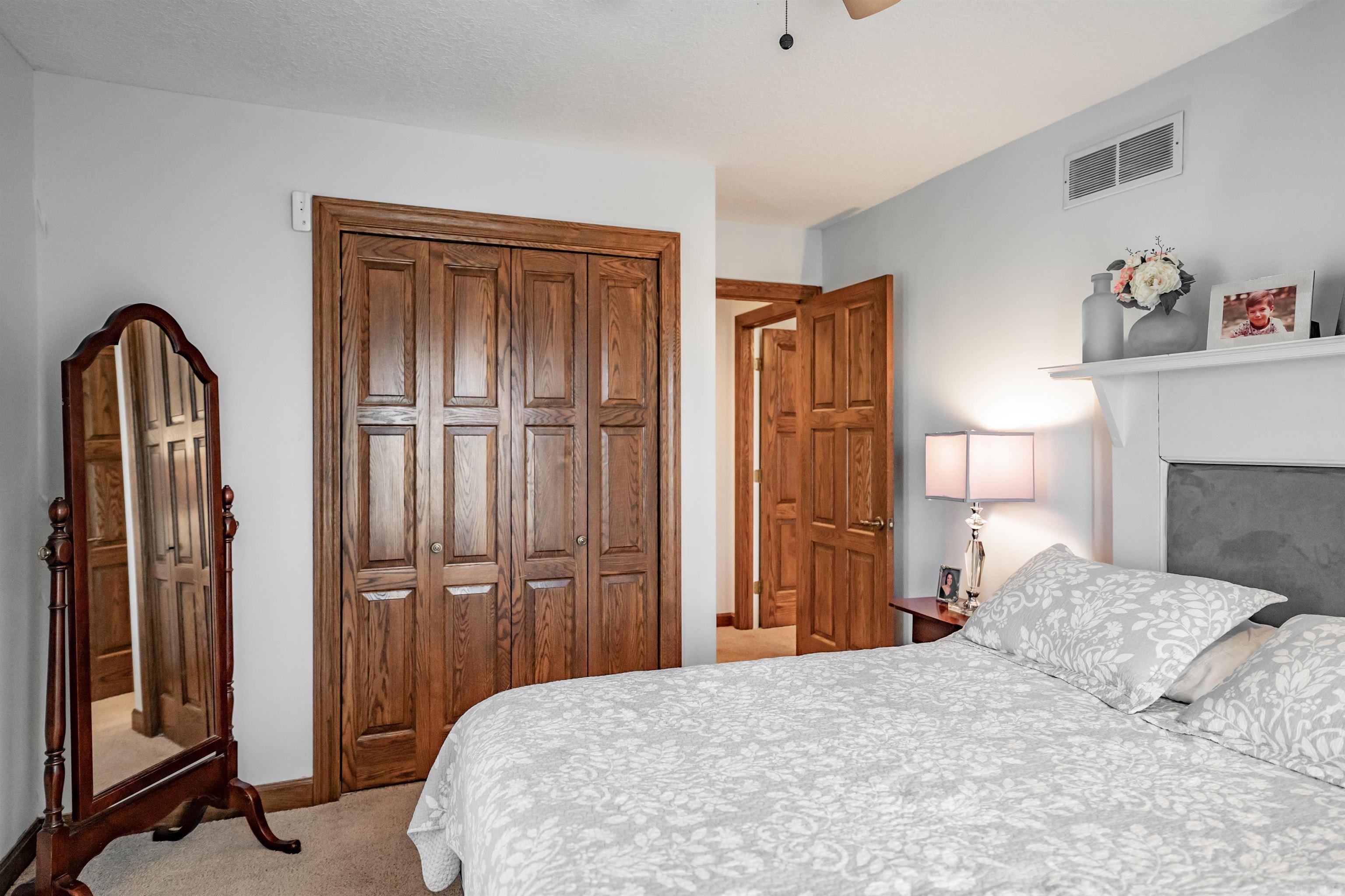 14336 Lake Road Fort Wayne, IN 46845 - Photo 33 of 36