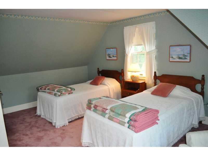 14 River Road Kennebunkport, ME 04046 - Photo 7 of 8 Bedroom.